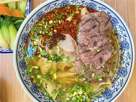  Hand-Pulled Lanzhou Noodles: Can Tender, Chewy Noodles Ever Be This Flavorful and Aromatic?